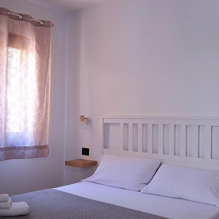 Zenia Rooms Сан Теодоро Екстериор снимка
