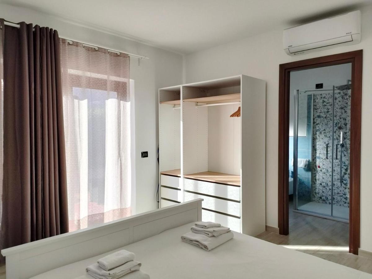 Zenia Rooms Сан Теодоро Екстериор снимка