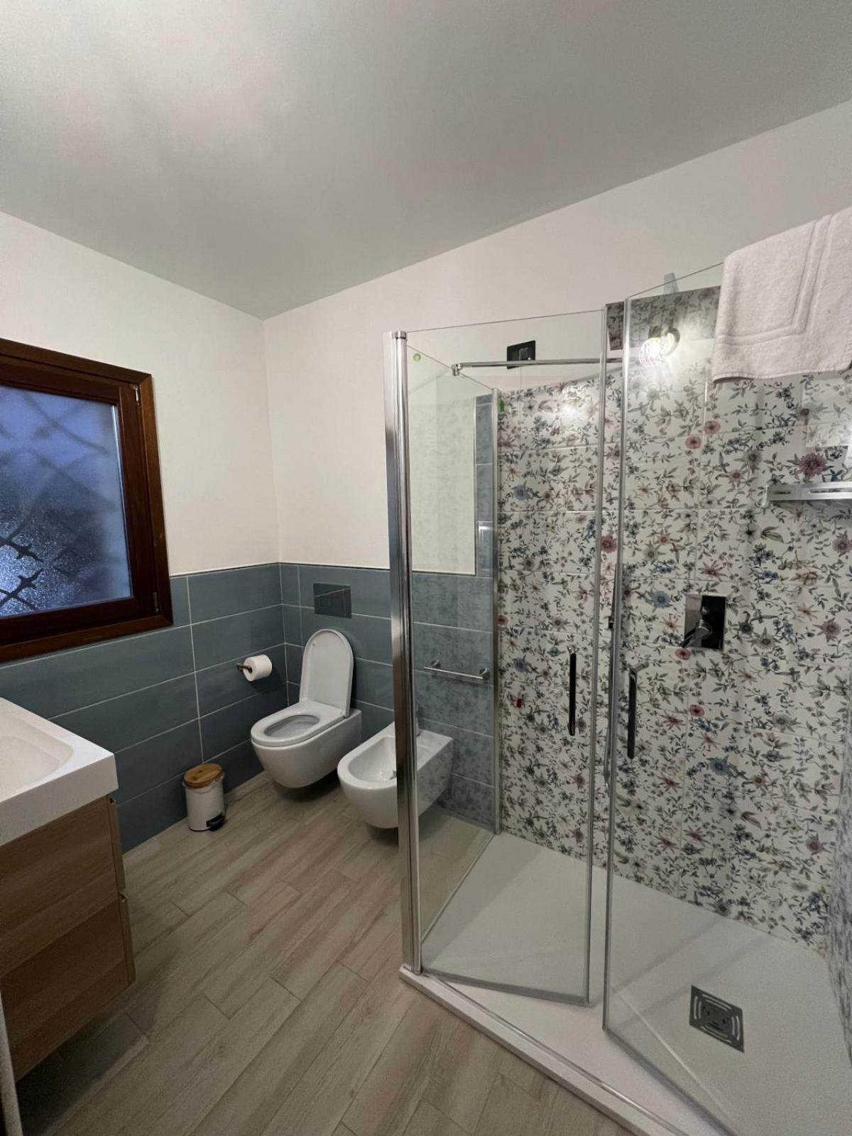 Zenia Rooms Сан Теодоро Екстериор снимка