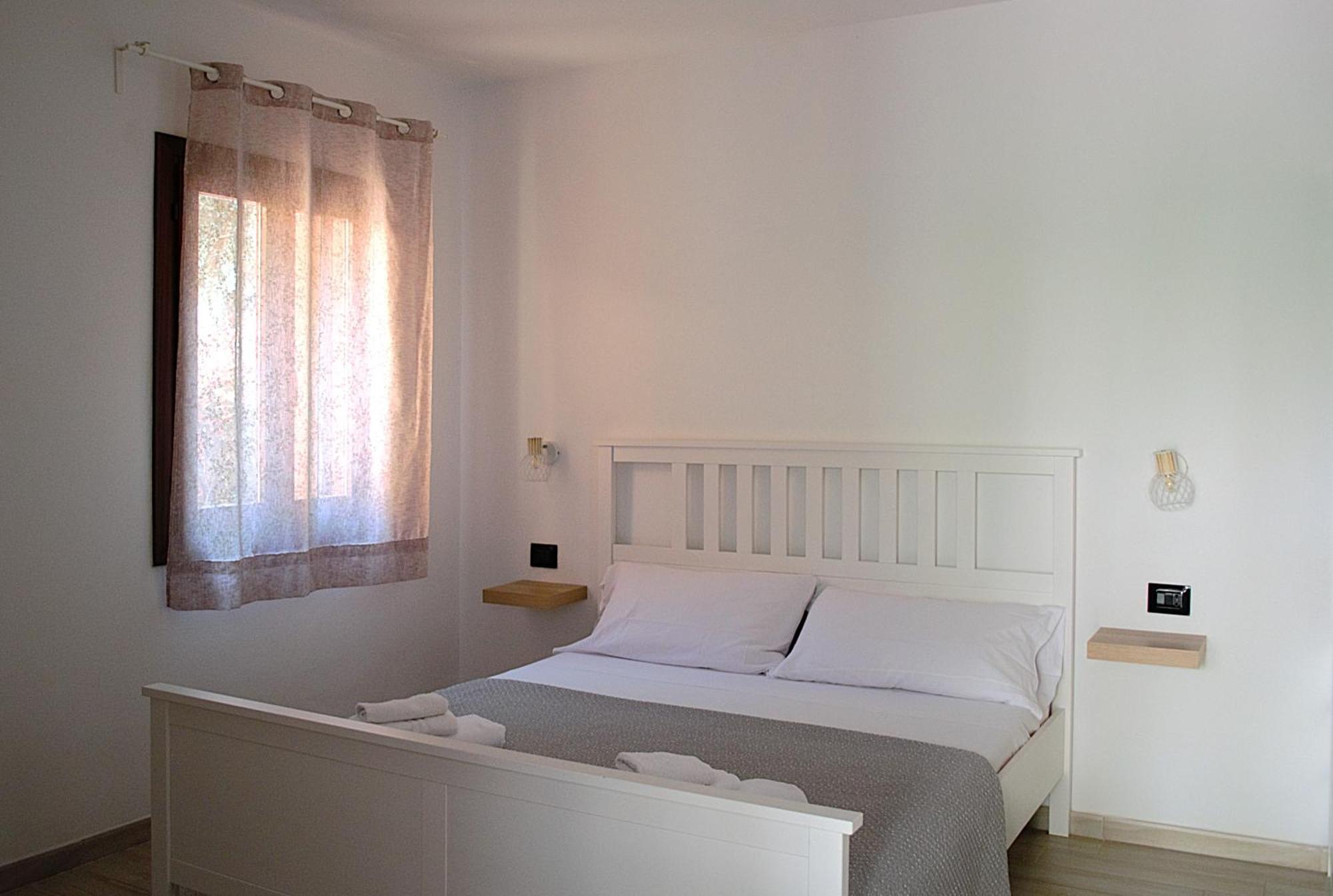 Zenia Rooms Сан Теодоро Екстериор снимка